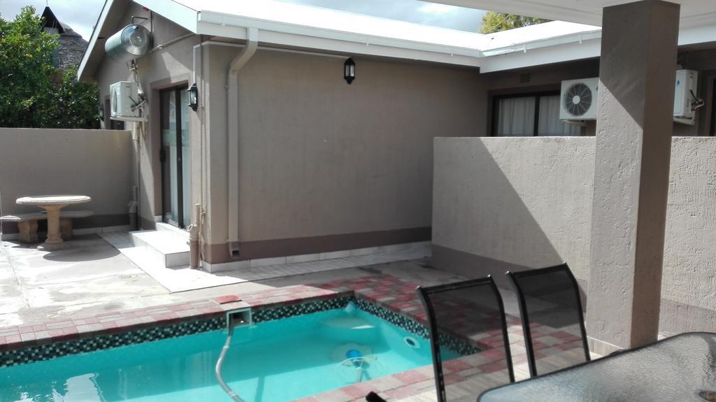 Gemutlich Guesthouse Upington Exterior photo
