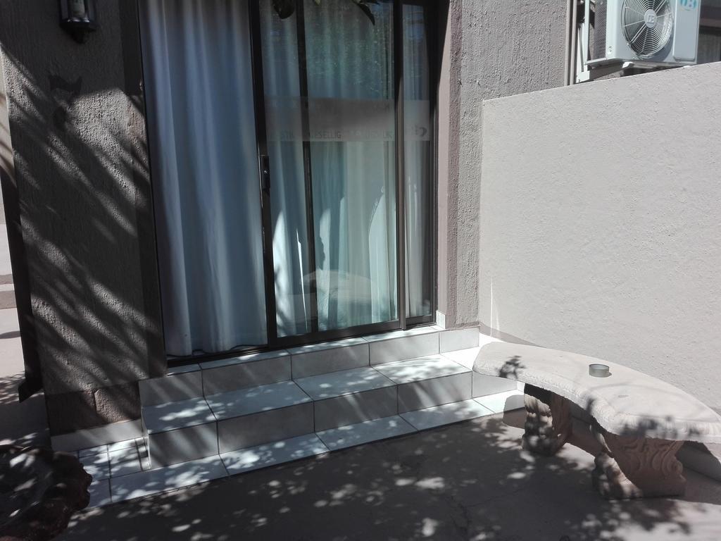 Gemutlich Guesthouse Upington Exterior photo